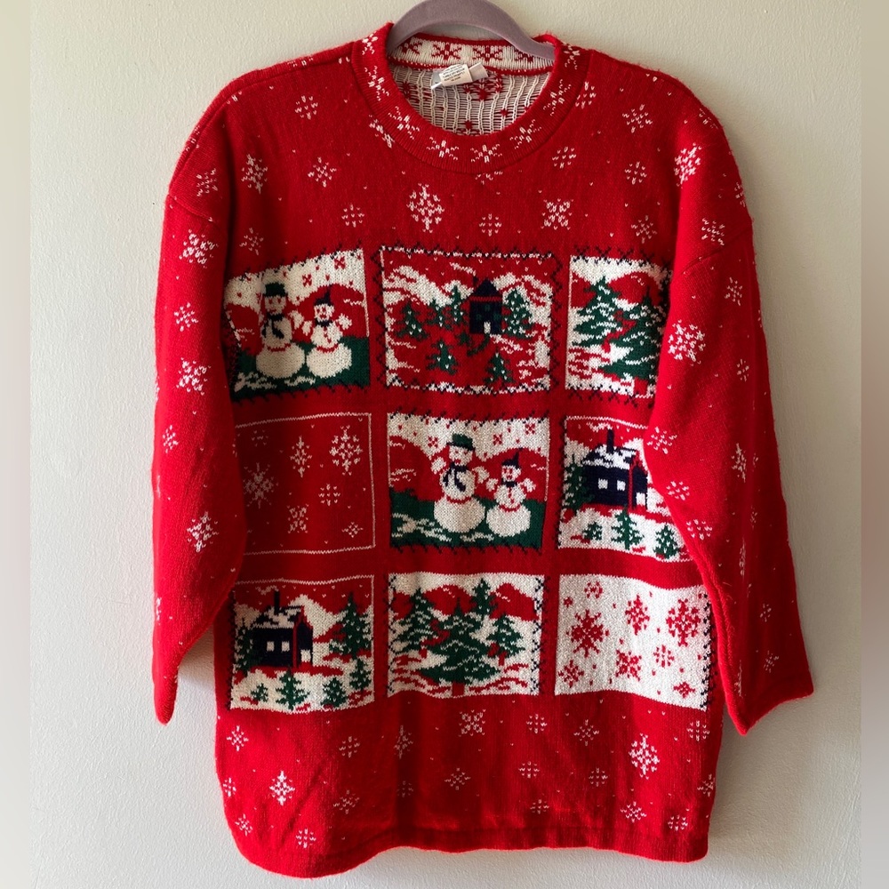 WILLOW BAY Vintage Christmas Sweater with Snowmen Scenes - Medium